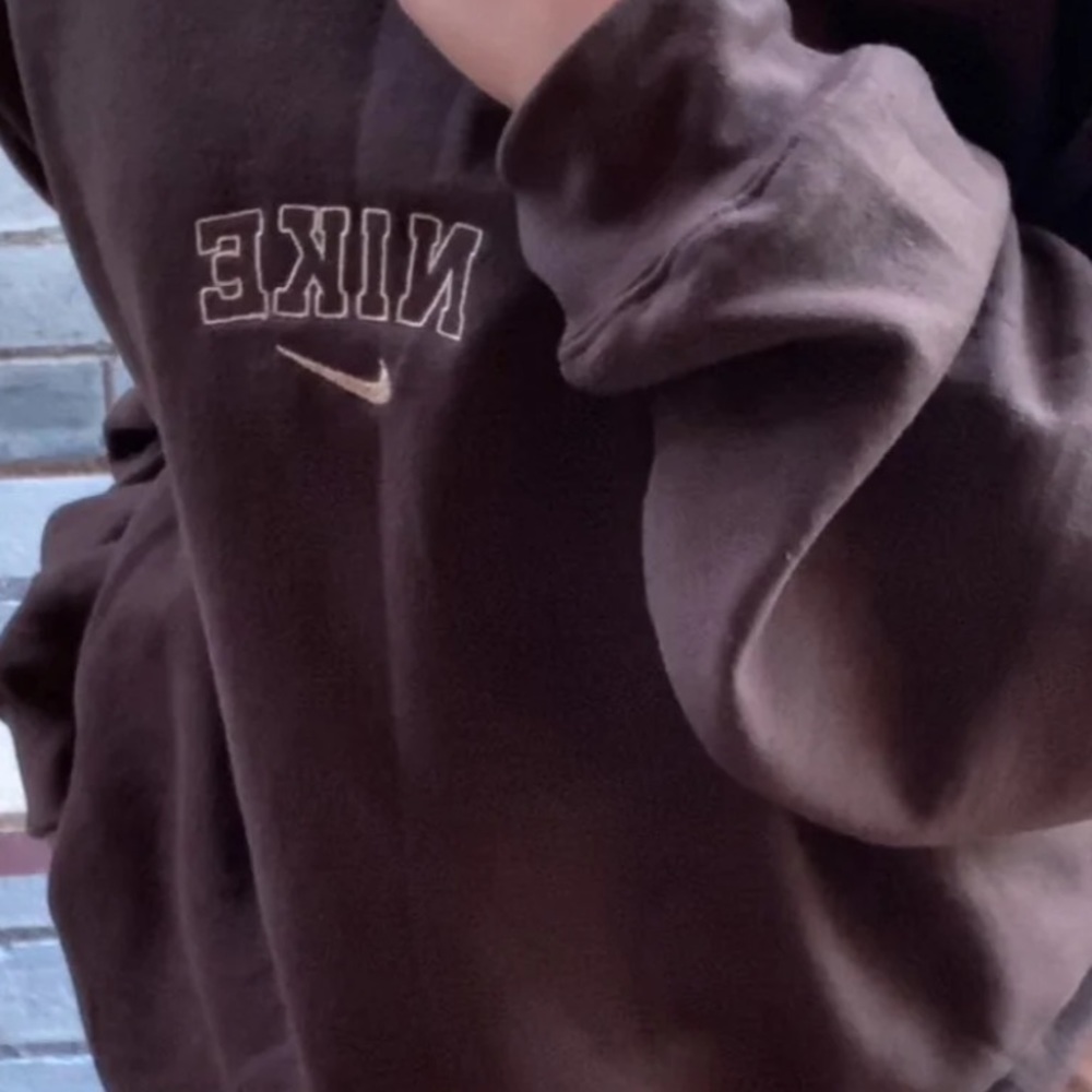 Nike sweater - Picture 2 of 4